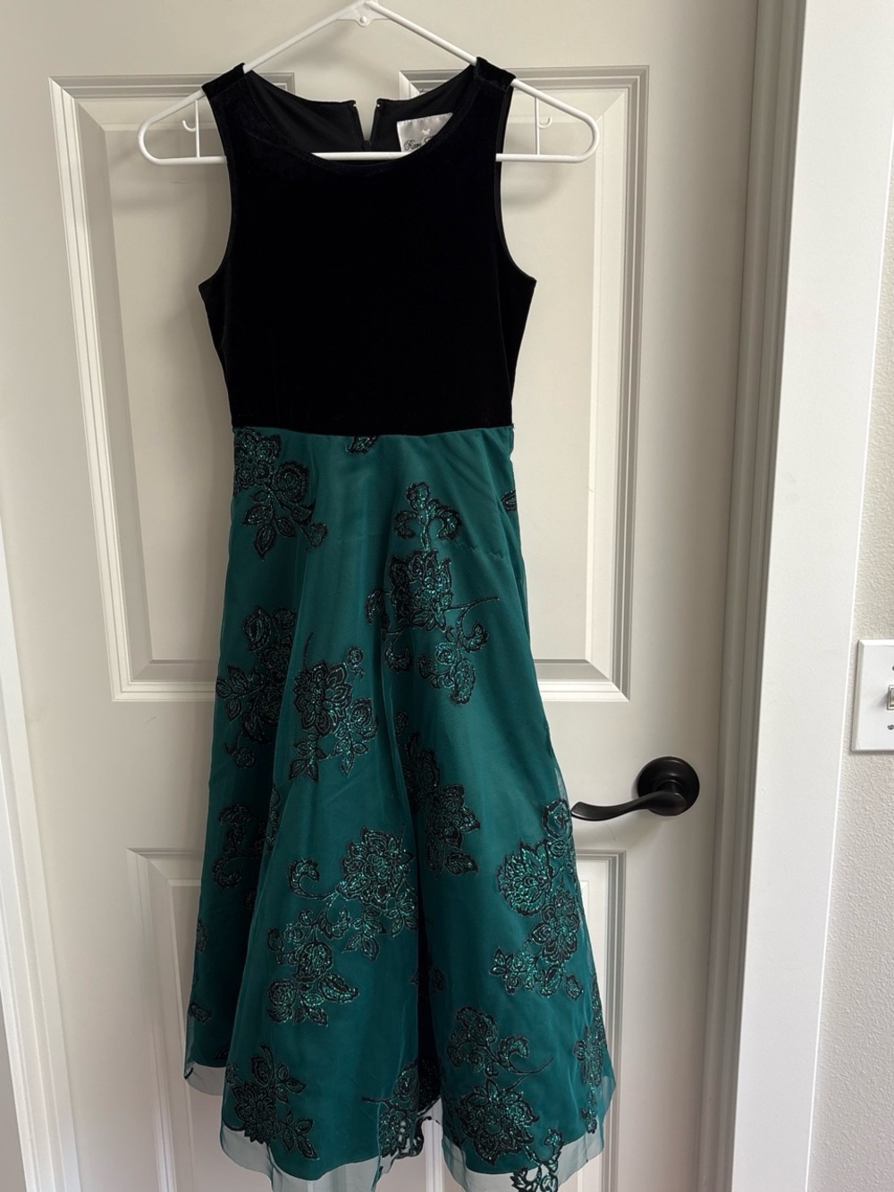 Girls Black and Green Floral Appliqué Party Dress